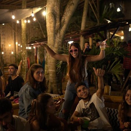 Hidden House Hostel Party Montañita Exteriér fotografie